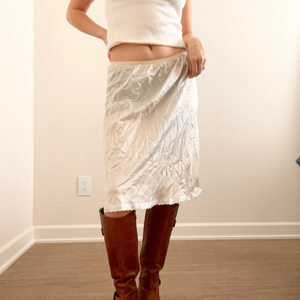 Vintage White Scallop Hem Slip Skirt